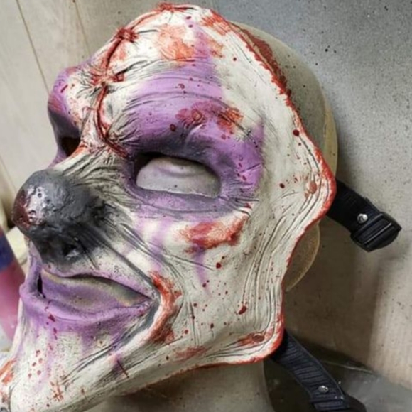 One of a kind hand crafted clown mask - Picture 2 of 3